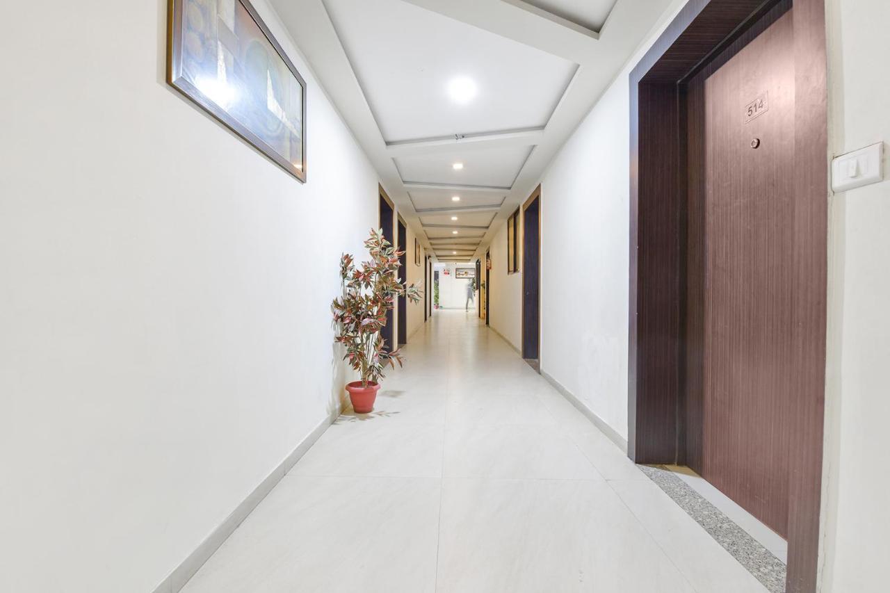 Fabhotel Skyland Ahmedabad Exterior photo